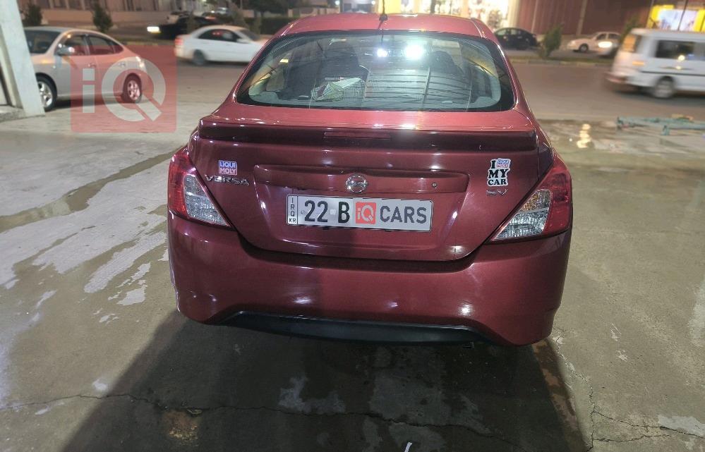 نیسان ڤێرسا